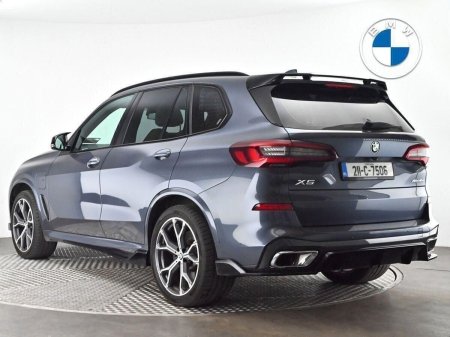 2021 BMW X5 - photo 2