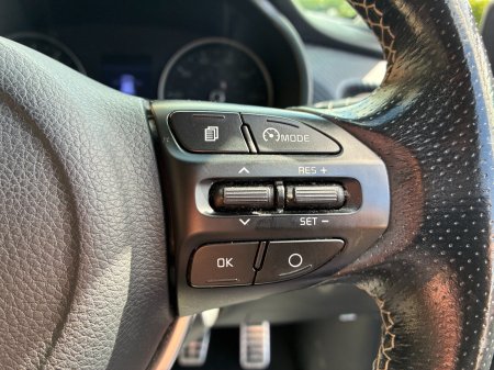2020 Kia Rio - photo 18