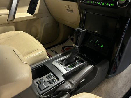 2015 Toyota Land Cruiser - photo 10