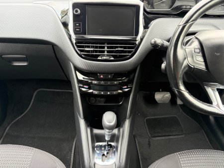 2016 Peugeot 208 - photo 19