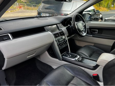 2019 Land Rover Discovery - photo 11