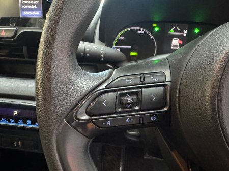 2021 Toyota Yaris - photo 12