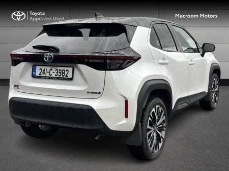 2024 Toyota Yaris Cross - photo 2