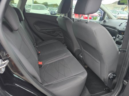 2014 Ford Fiesta - photo 18
