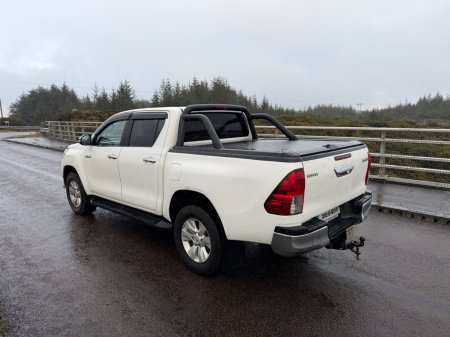 2020 Toyota Hilux - photo 12