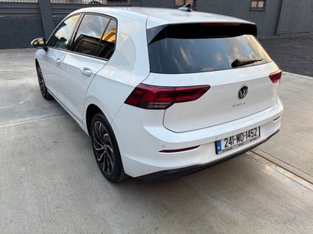 2024 Volkswagen Golf - photo 12