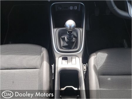 2024 Jeep Avenger - photo 17