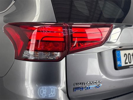 2020 Mitsubishi Outlander - photo 10