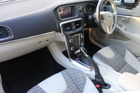 2018 Volvo V40 - photo 19