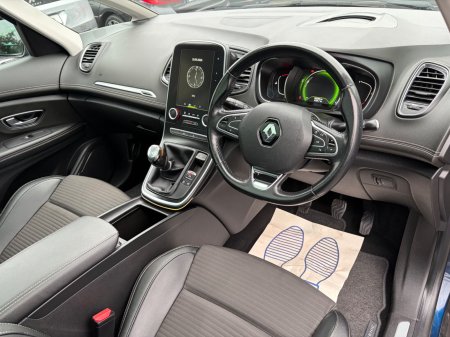 2017 Renault Scenic - photo 14
