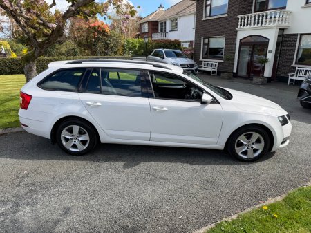 2018 Skoda Octavia - photo 2