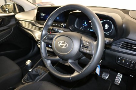 2025 Hyundai Bayon - photo 12