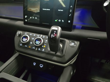 2024 Land Rover Defender - photo 13