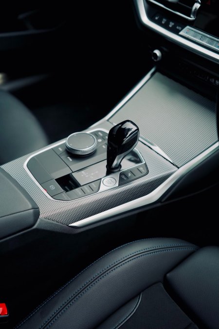 2022 BMW 3-Series - photo 13