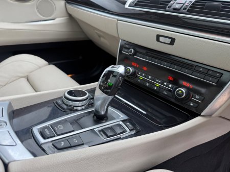 2010 BMW 5-Series - photo 23