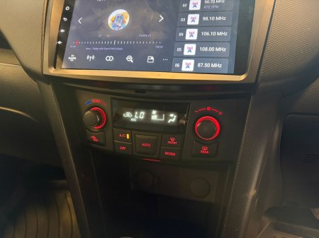 2014 Suzuki Swift - photo 32