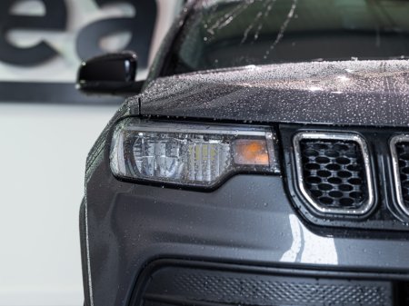 2025 Jeep Compass - photo 8