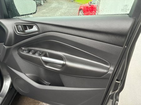 2019 Ford Kuga - photo 14