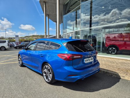 2023 Ford Focus - photo 3