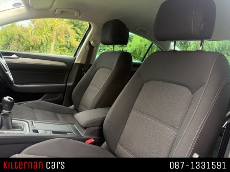 2019 Volkswagen Passat - photo 11