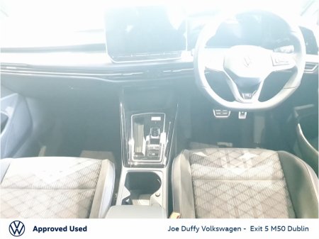 2026 Volkswagen Golf - photo 2