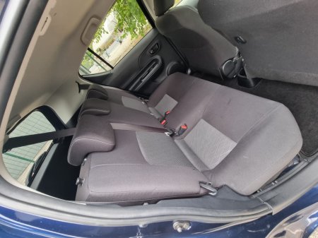 2019 Toyota Aqua - photo 17