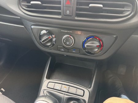 2022 Hyundai i10 - photo 18
