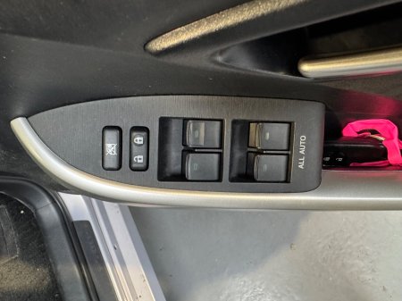 2015 Toyota Prius - photo 15