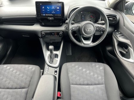 2024 Toyota Yaris - photo 16