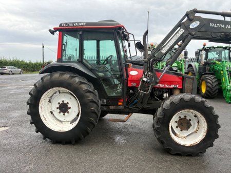 1998 Valtra 900