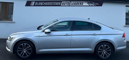 2019 Volkswagen Passat - photo 2