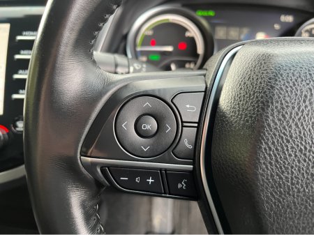 2020 Toyota Camry - photo 19