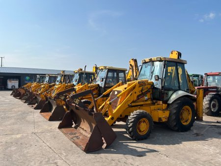 0 JCB 