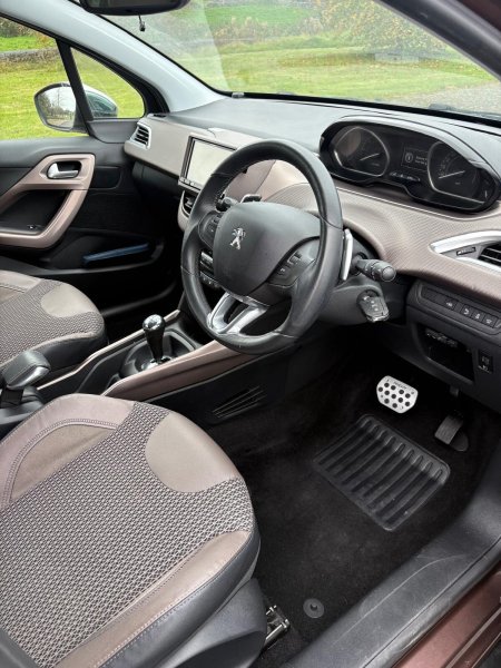 2014 Peugeot 2008 - photo 7