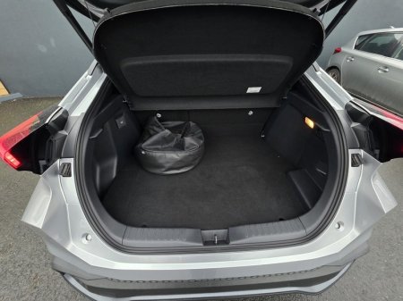 2025 Toyota C-HR - photo 11