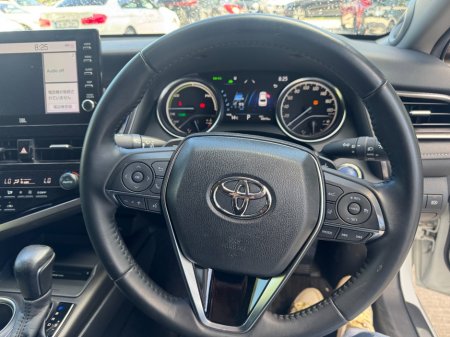 2023 Toyota Camry - photo 7