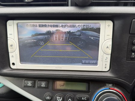 2013 Toyota Aqua - photo 11