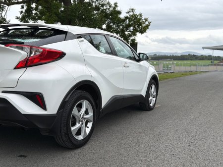 2017 Toyota C-HR - photo 10