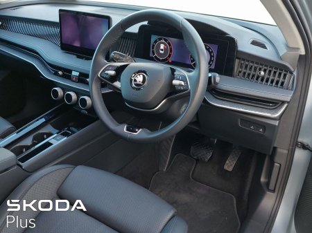 2025 Skoda Superb - photo 8
