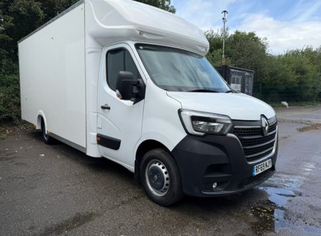 2021 Renault Master