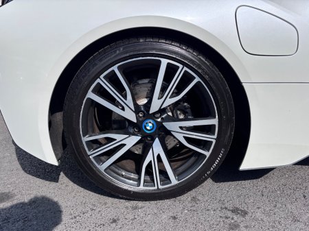 2017 BMW i8 - photo 12