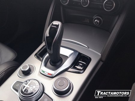 2024 Alfa Romeo Stelvio - photo 15