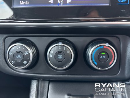 2017 Toyota Corolla - photo 22
