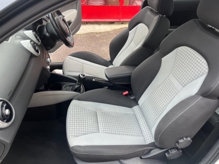 2011 Audi A1 - photo 12