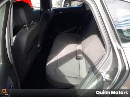 2017 Opel Astra - photo 9