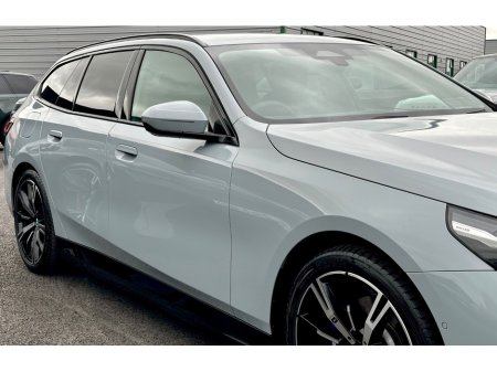 2026 BMW 5-Series - photo 35