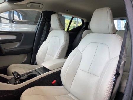 2020 Volvo XC40 - photo 10