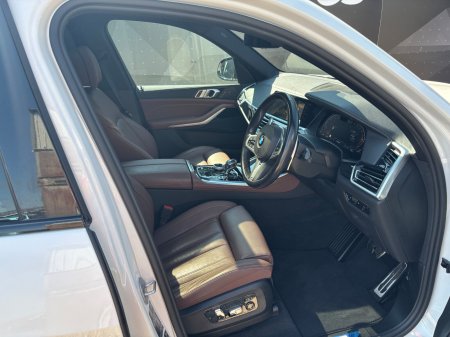 2021 BMW X5 - photo 7