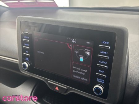 2021 Toyota Yaris - photo 21