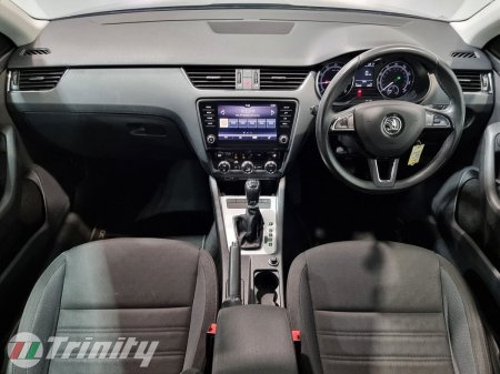 2018 Skoda Octavia - photo 2